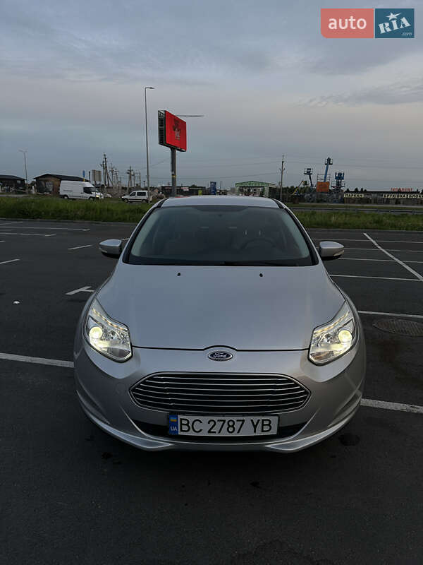 Хэтчбек Ford Focus 2012 в Львове
