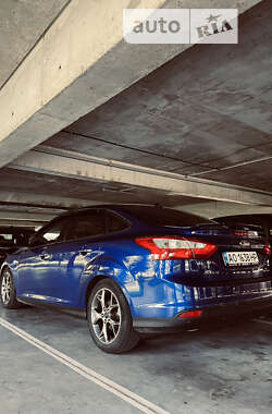 Седан Ford Focus 2013 в 