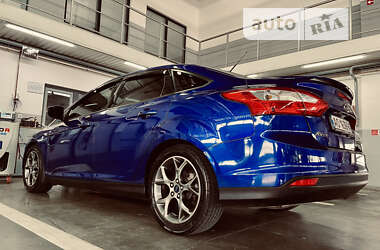 Седан Ford Focus 2013 в 