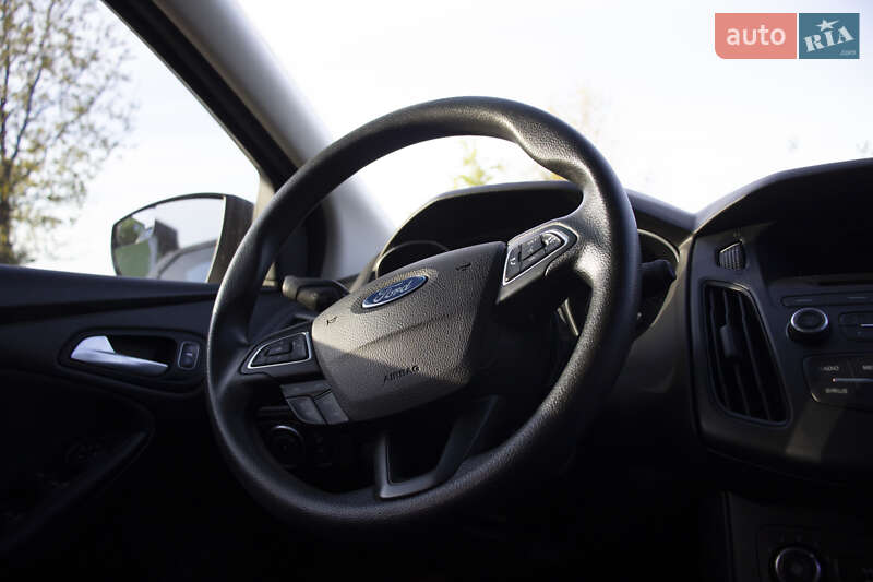 Седан Ford Focus 2017 в Новом фото 8 Седан Ford Focus 2017 в Новом