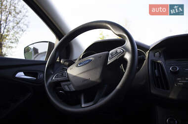 Седан Ford Focus 2017 в 