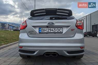 Хэтчбек Ford Focus 2013 в Измаиле