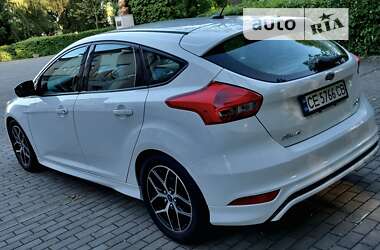 Хэтчбек Ford Focus 2015 в Черновцах