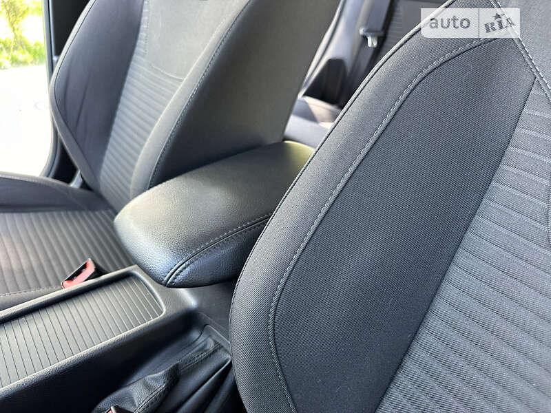 Хэтчбек Ford Focus 2015 в Виннице