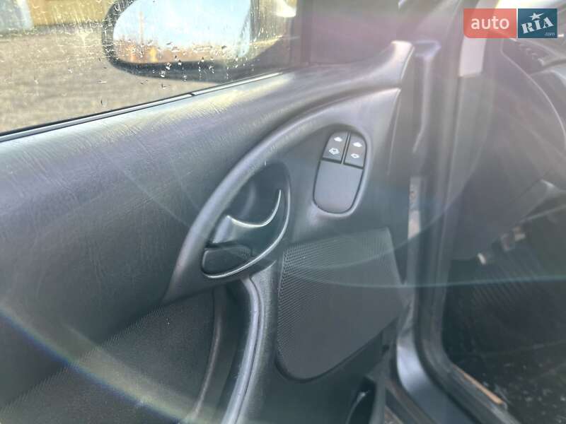Універсал Ford Focus 2004 в Бродах