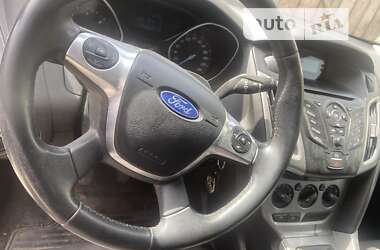 Ford Focus 2011