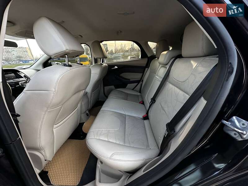 Хэтчбек Ford Focus 2012 в Кривом Роге фото 18 Хэтчбек Ford Focus 2012 в Кривом Роге