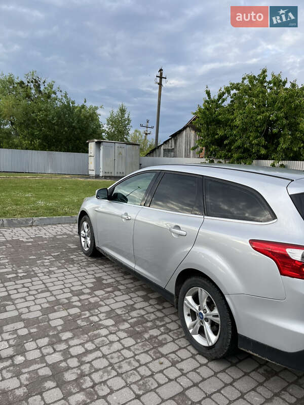Універсал Ford Focus 2012 в Бережанах