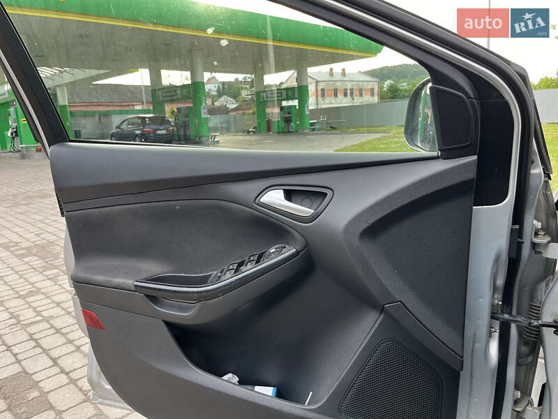 Універсал Ford Focus 2012 в Бережанах