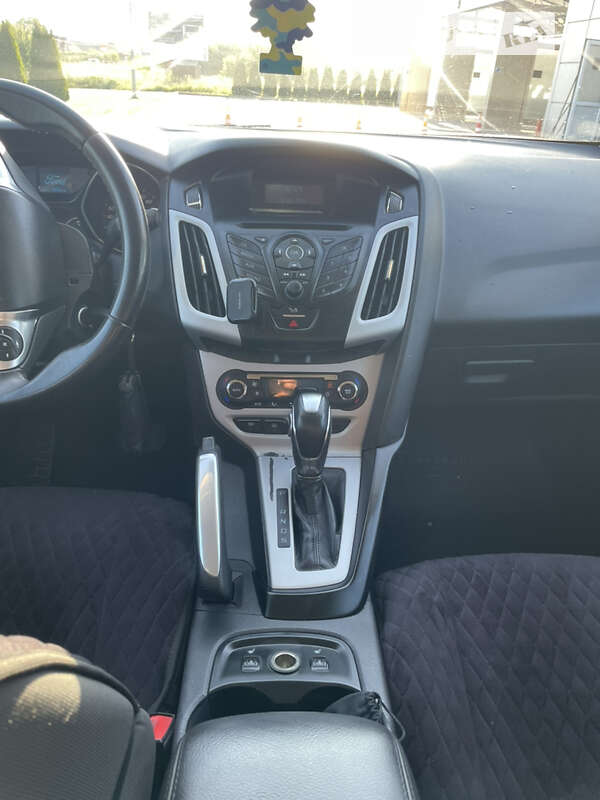 Седан Ford Focus 2012 в Львові