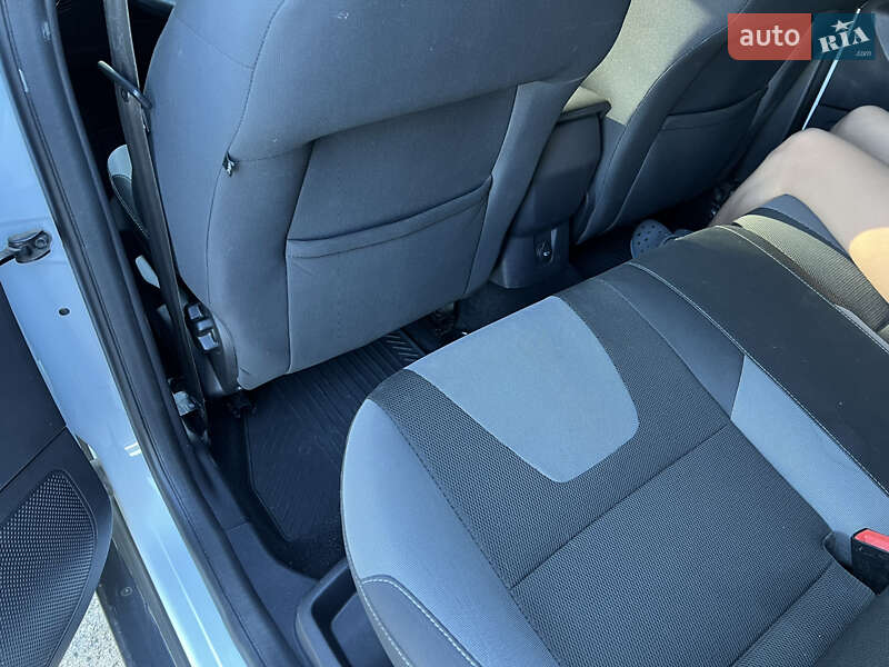 Хэтчбек Ford Focus 2012 в Чернигове