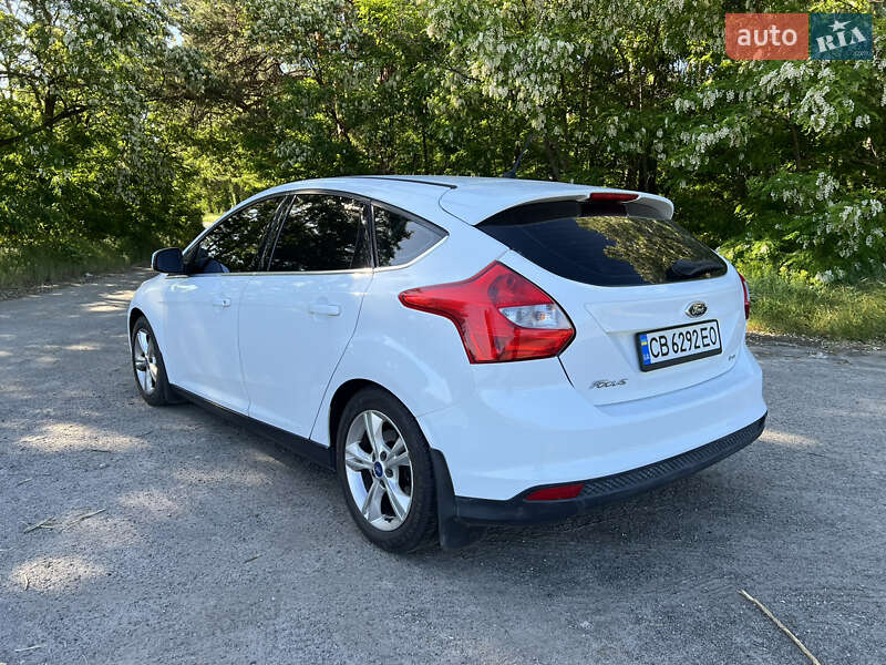 Хэтчбек Ford Focus 2012 в Чернигове