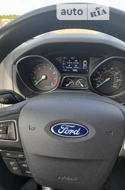 Седан Ford Focus 2015 в Киеве