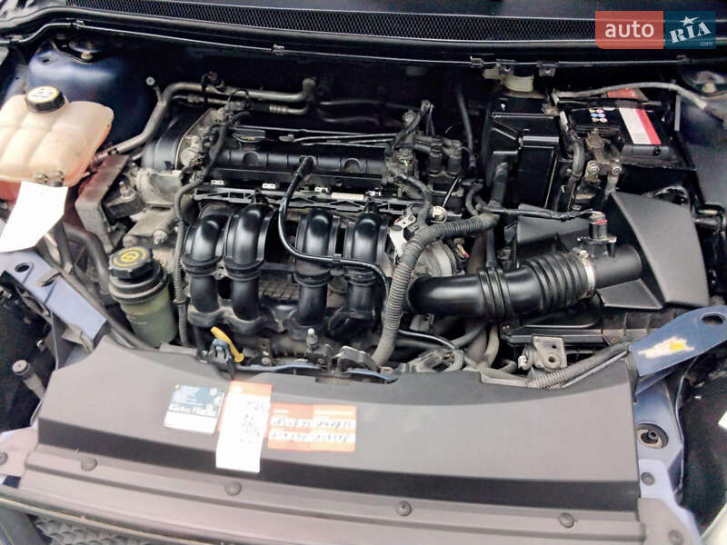 Хэтчбек Ford Focus 2006 в Пулинах