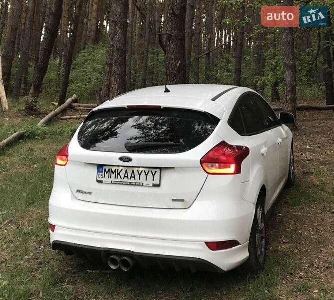 Хэтчбек Ford Focus 2016 в Киеве