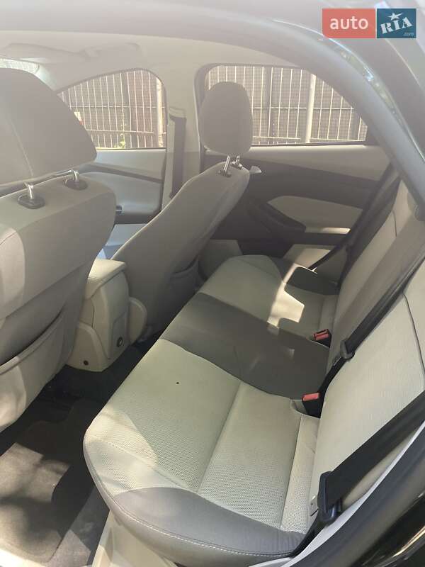 Седан Ford Focus 2013 в Вознесенске