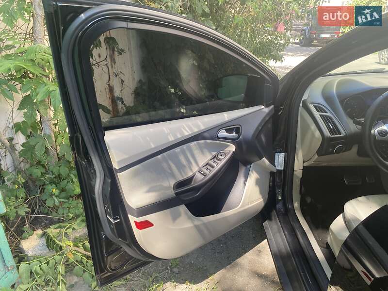 Седан Ford Focus 2013 в Вознесенске