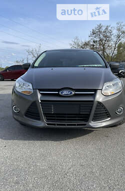 Хэтчбек Ford Focus 2011 в Киеве