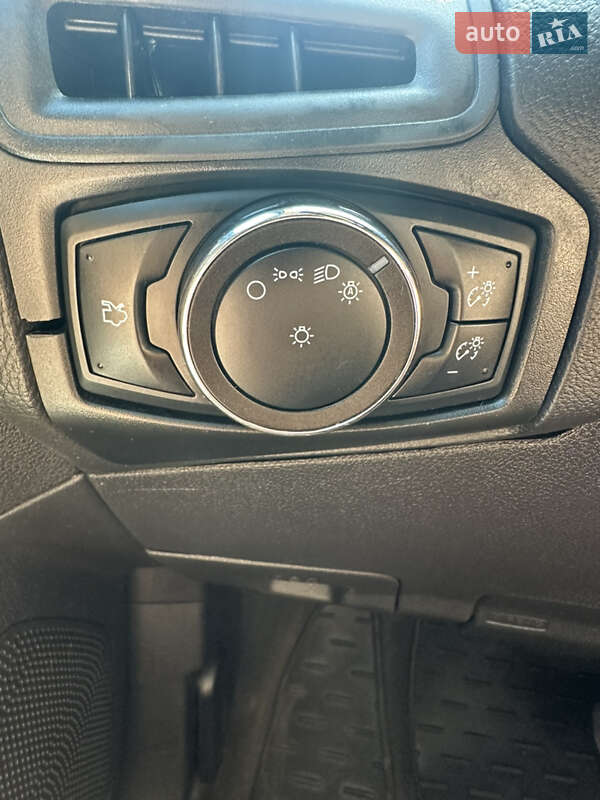 Седан Ford Focus 2014 в Чернигове
