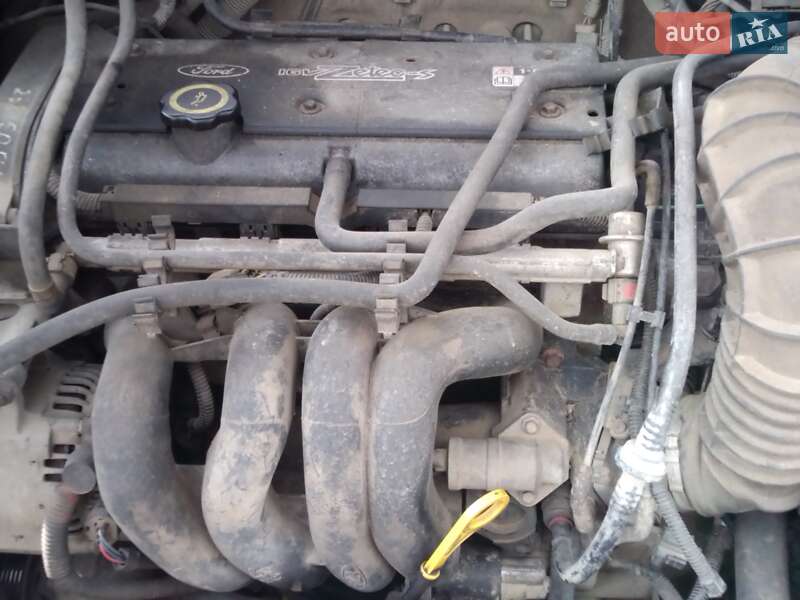 Седан Ford Focus 2002 в Сторожинці