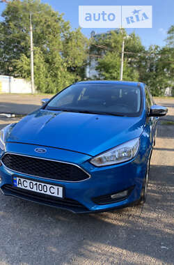 Хэтчбек Ford Focus 2015 в Киеве