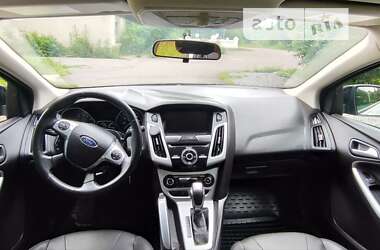 Хэтчбек Ford Focus 2012 в Дубно