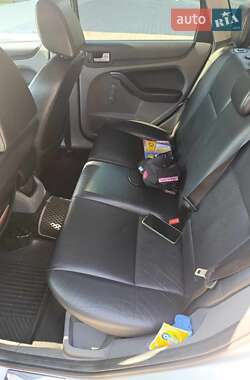 Универсал Ford Focus 2008 в Городке