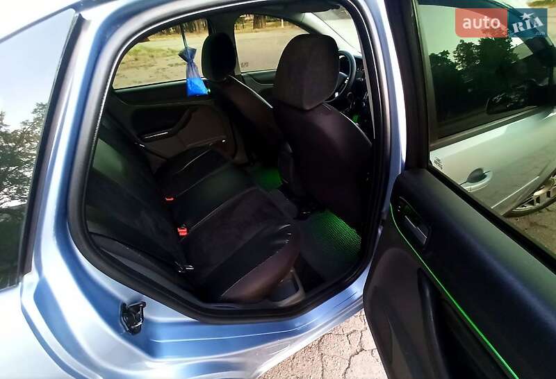 Хетчбек Ford Focus 2006 в Апостоловому