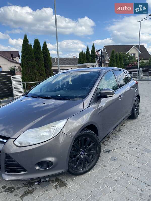 Ford Focus 2011
