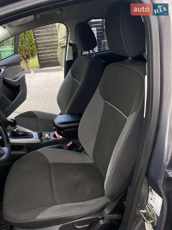 Хэтчбек Ford Focus 2011 в Ивано-Франковске