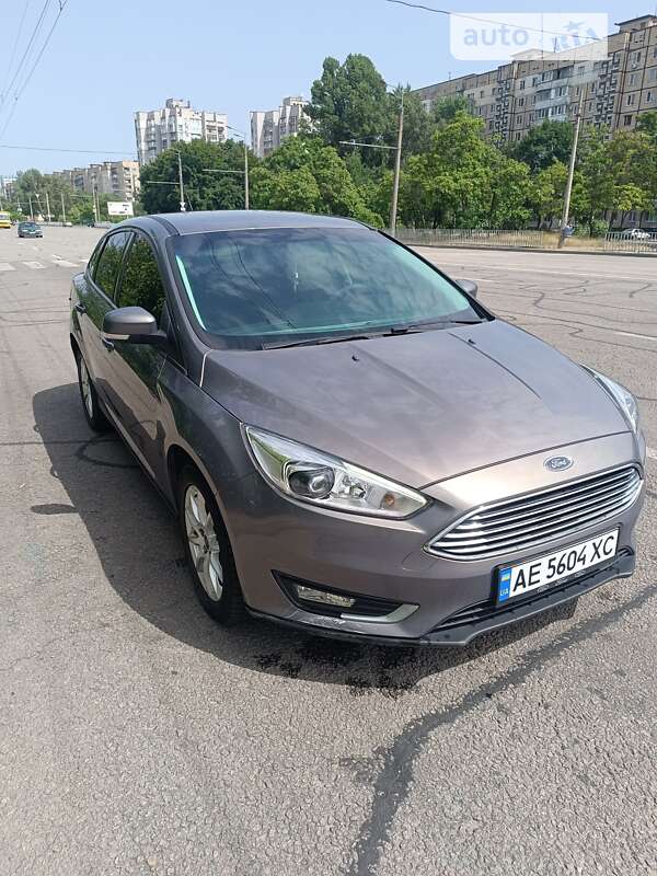 Седан Ford Focus 2015 в Дніпрі