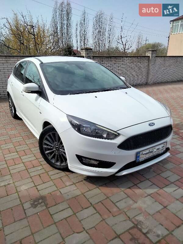 Хэтчбек Ford Focus 2017 в 