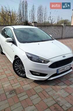 Хэтчбек Ford Focus 2017 в 