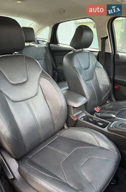 Седан Ford Focus 2016 в 