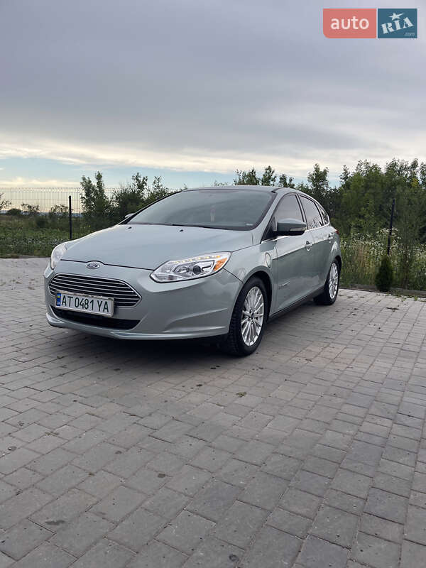 Хэтчбек Ford Focus 2013 в Ивано-Франковске