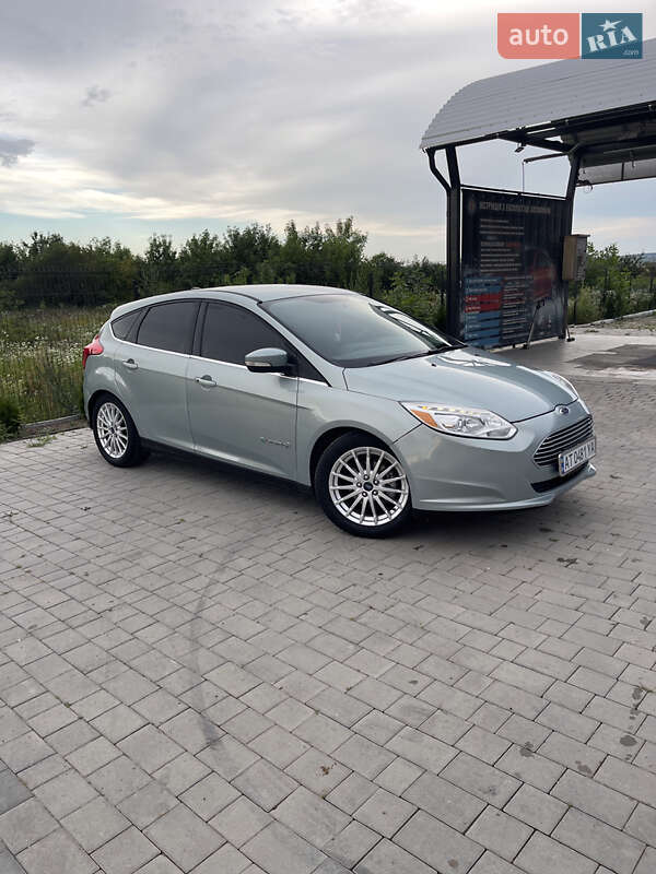 Хэтчбек Ford Focus 2013 в Ивано-Франковске