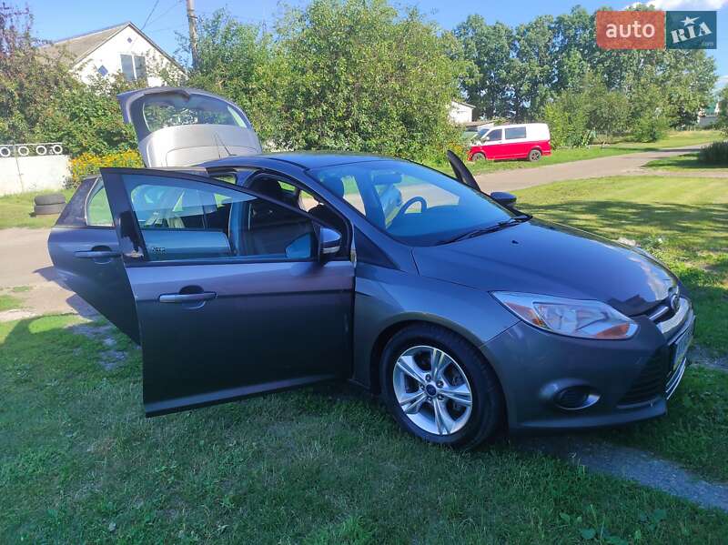 Хэтчбек Ford Focus 2013 в Яготине
