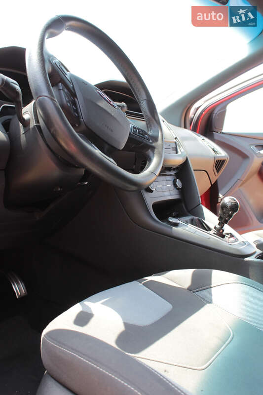 Хэтчбек Ford Focus 2015 в Одессе фото 24 Хэтчбек Ford Focus 2015 в Одессе