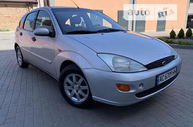 Хэтчбек Ford Focus 2000 в Луцке