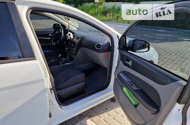 Универсал Ford Focus 2010 в Львове