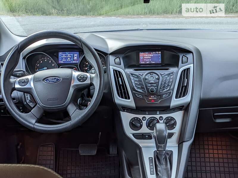 Седан Ford Focus 2013 в Киеве