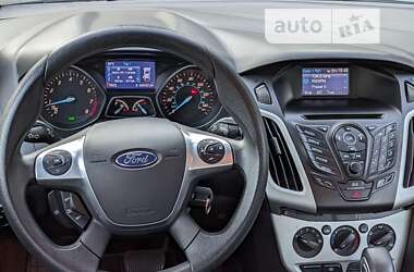 Седан Ford Focus 2013 в Киеве