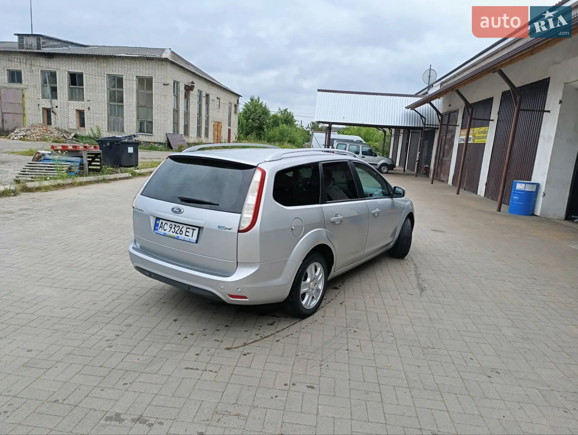 2010 Ford Focus - мініатюра 6