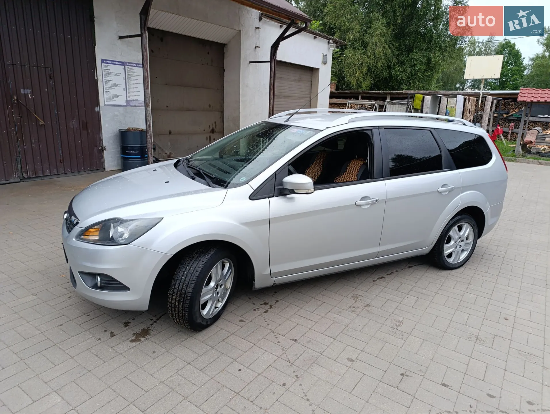 2010 Ford Focus - мініатюра 8