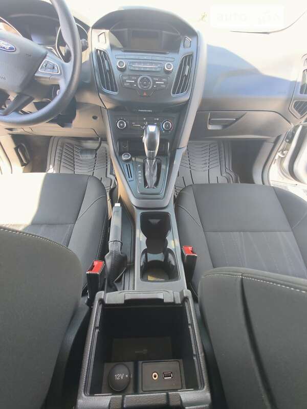 Хэтчбек Ford Focus 2015 в Киеве