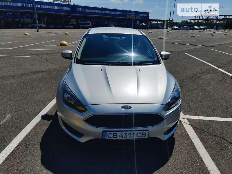 Хэтчбек Ford Focus 2015 в Киеве