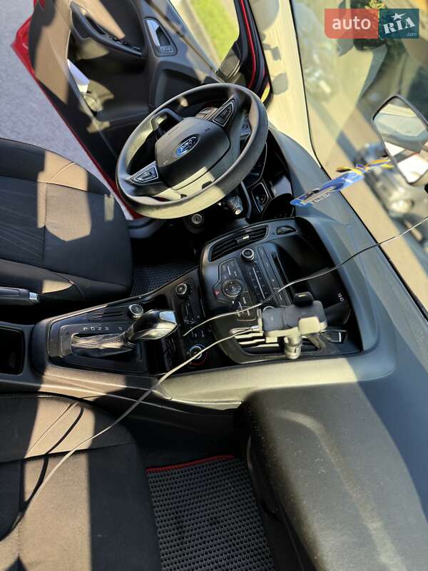 Хэтчбек Ford Focus 2016 в Ровно фото 5 Хэтчбек Ford Focus 2016 в Ровно