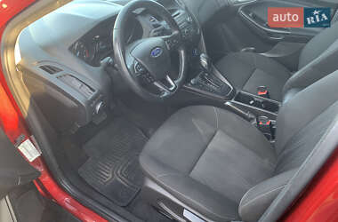 Хэтчбек Ford Focus 2017 в 