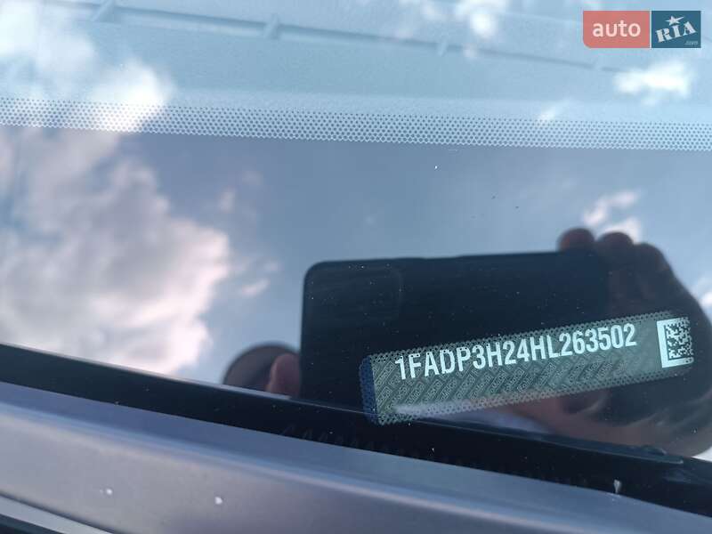 Седан Ford Focus 2017 в Киеве