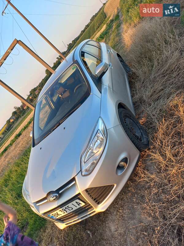 Универсал Ford Focus 2014 в Ровно